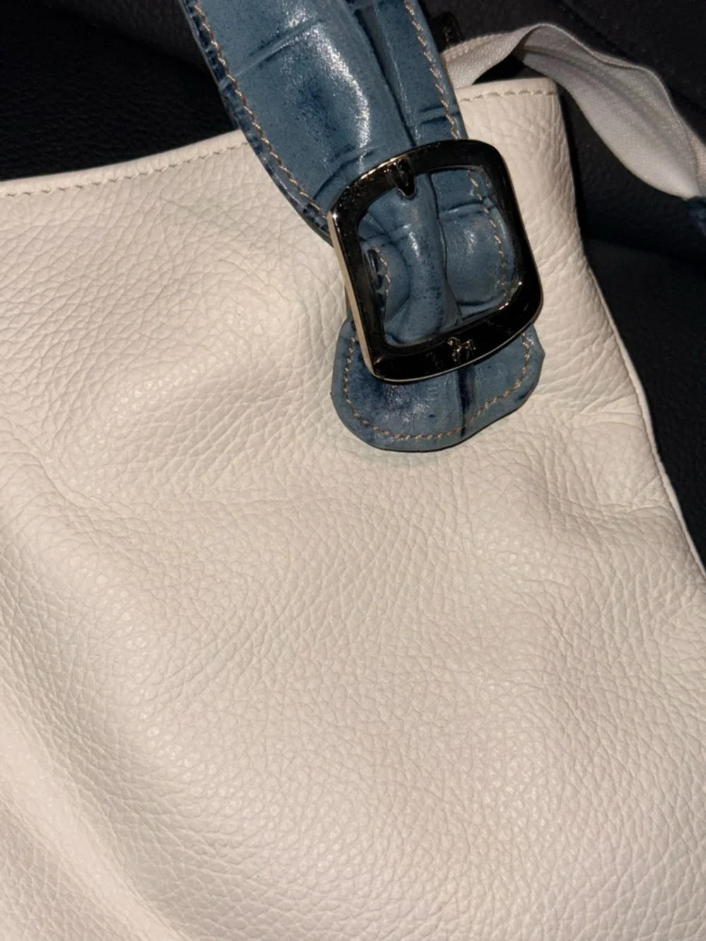 White Leather Shoulder Bag with Blue Croc-Effect Strap PETUSCO - Picture 7 of 16